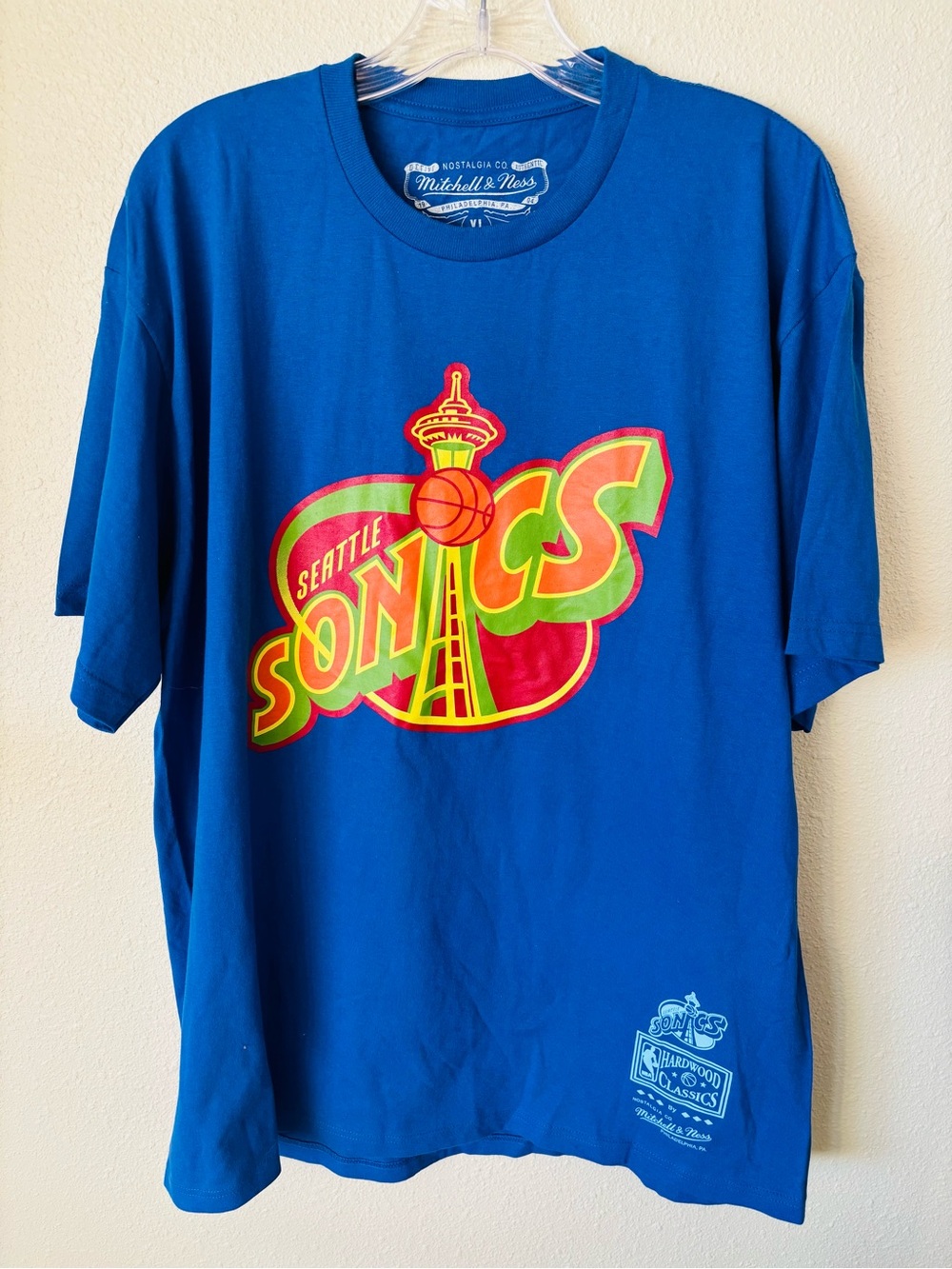 NWT Mitchell & Ness Seattle Super Sonics Logo T Shirt Size: XL